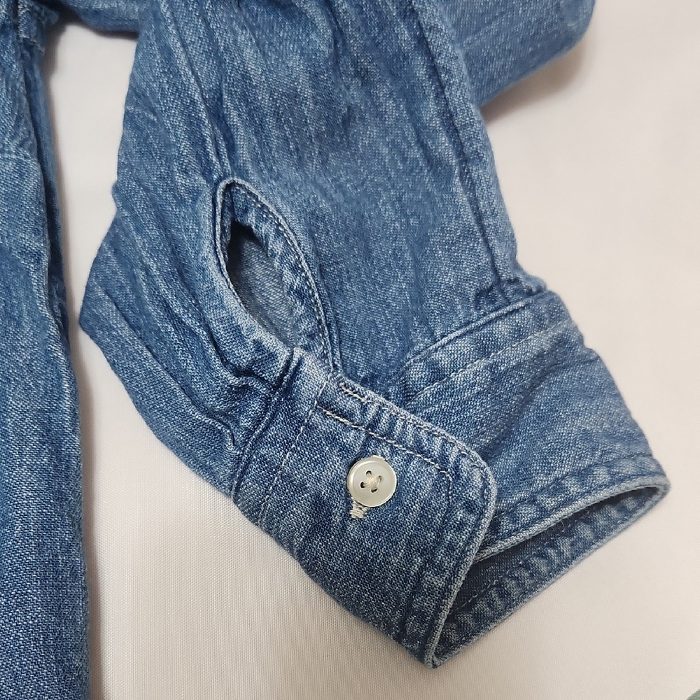 Old Navy "The Classic Shirt" in Blue | Long Sleeve Button-Down | Women’s Size S - Picture 9 of 13